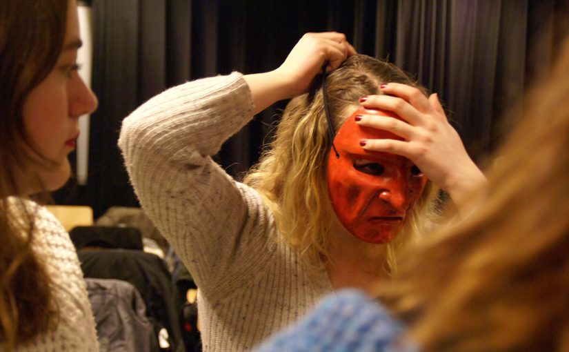 Maskerspel: maskers als spiritueel zelfonderzoek, Groningen